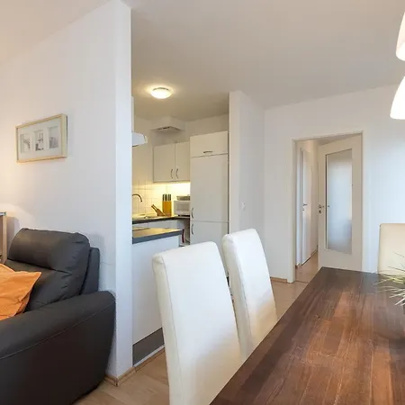 Am Scheidebach 15 Whg 7 Appartement *